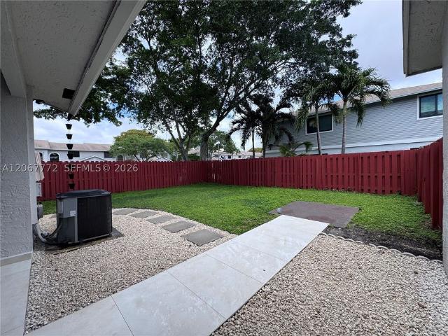 Townhouse for rent in Pembroke Pines, Florida