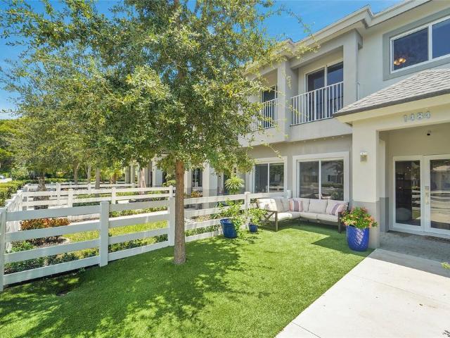 Townhouse for sale in Oakland Park