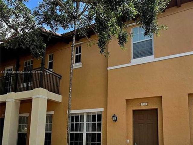 Townhouse for sale in Pembroke Pines