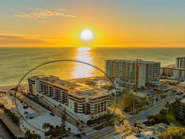 Townhouse for sale in Sarasota