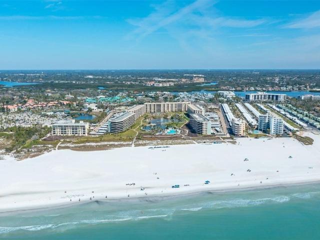 Townhouse for sale in Sarasota