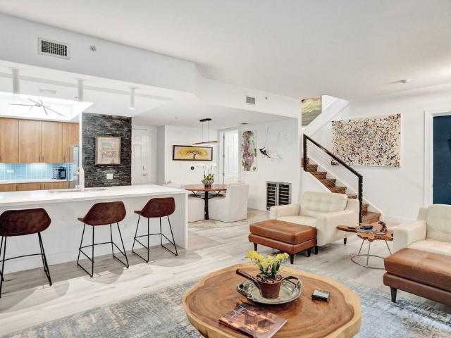 Townhouse for sale in Wilton Manors, Broward County