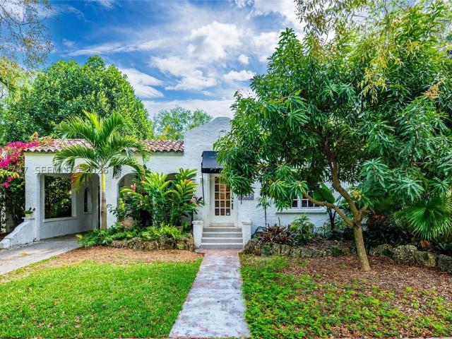 Detached House for rent in Coral Gables, Florida
