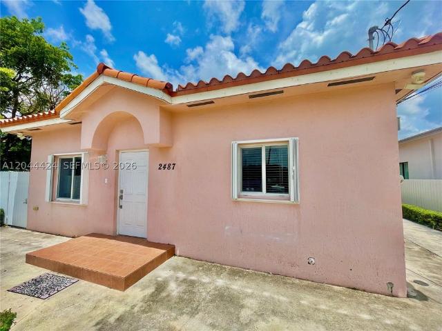 Detached House for rent in Hialeah, Florida