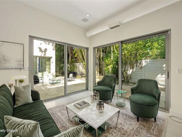 Detached House for rent in Miami, Florida