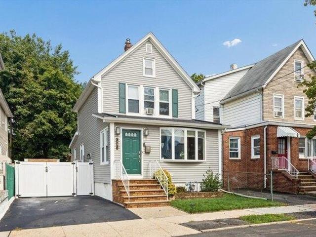 House for sale in Lyndhurst, Bergen County