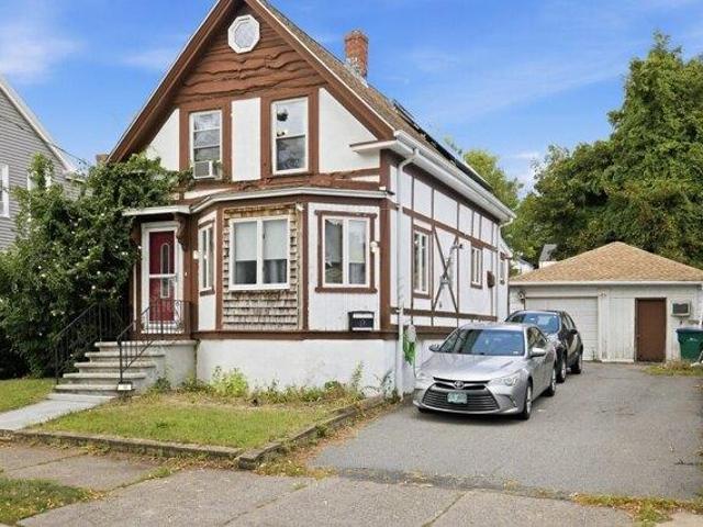 House for sale in Lynn, Essex County
