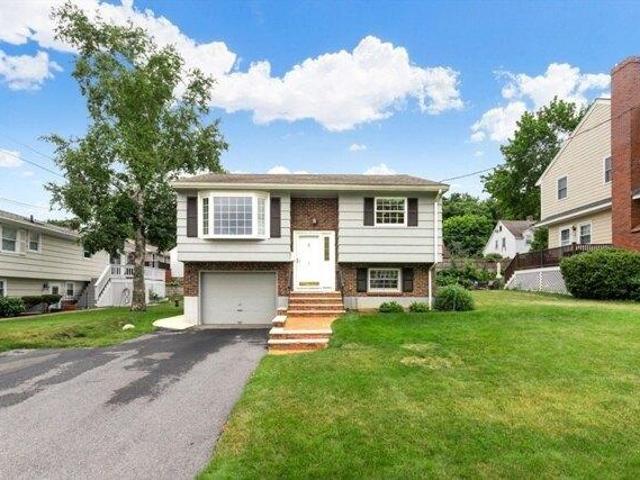 House for sale in Lynnfield, Massachusetts