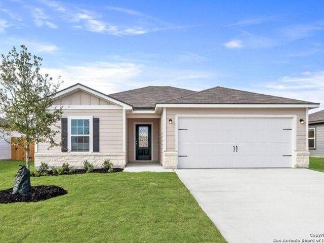 House for sale in Lytle, Texas