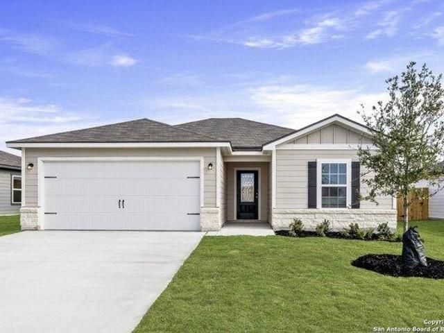 House for sale in Lytle, Texas