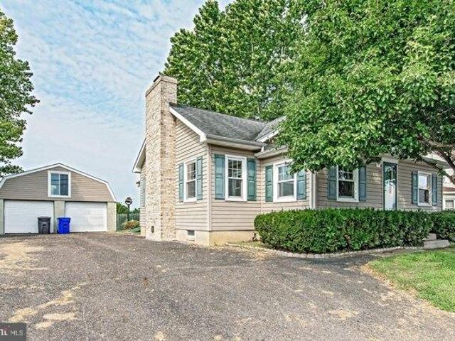 House for sale in Hancocks Bridge, New Jersey