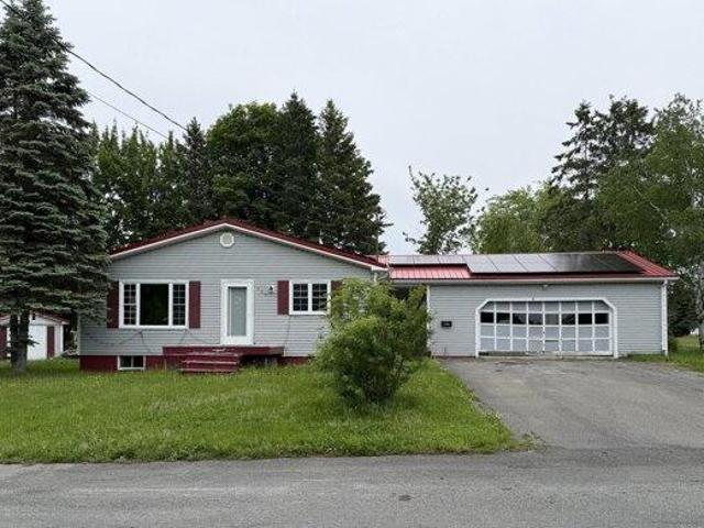 House for sale in Maine