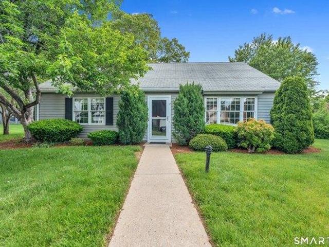 Condo for sale in Madison, Connecticut