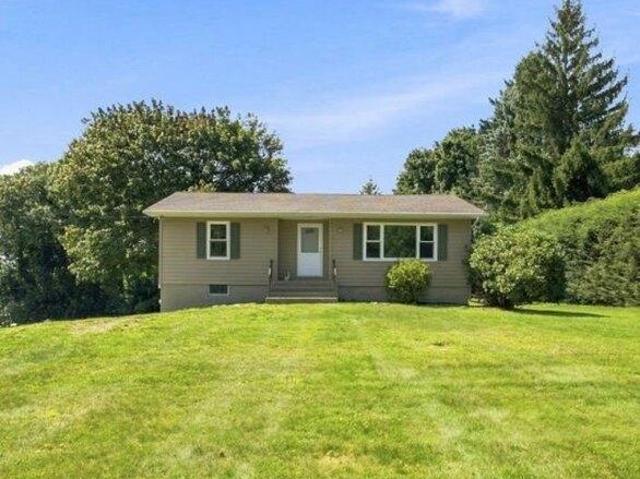 House for sale in Baldwin Place, New York