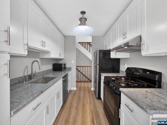 Condo for sale in Mahwah, New Jersey