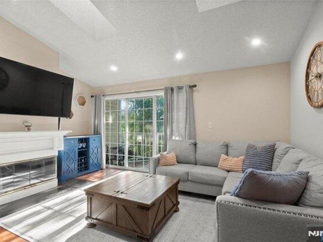 Condo for sale in Society Hill at Kilmer Woods, Mahwah