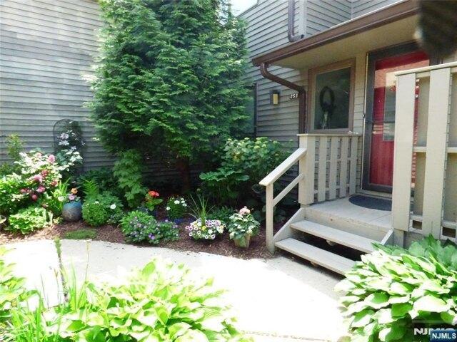 Condo for sale in Mahwah