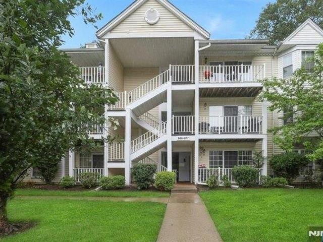 Condo for sale in Mahwah