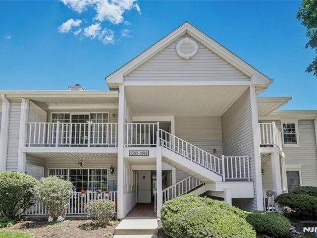 Condo for sale in Mahwah