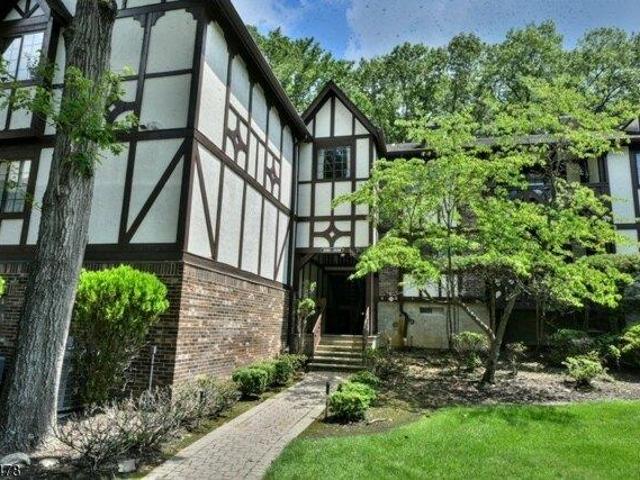 Condo for sale in Mahwah