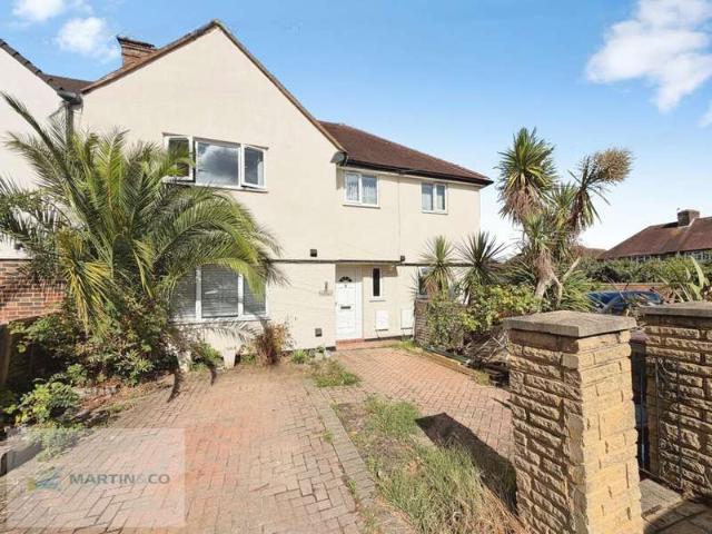 Maisonette for sale in Blackhills, Surrey