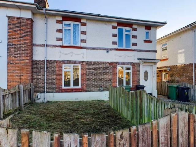 Maisonette for rent in Tipner, City Of Portsmouth