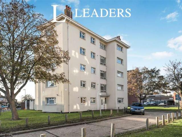 Maisonette for sale in Priddy's Hard, Middlecroft