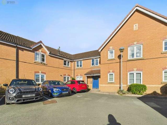 Maisonette for sale in Belgrave, Kettlebrook