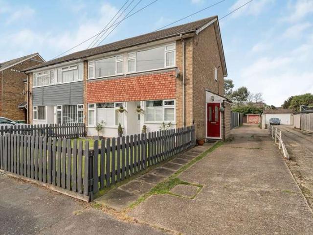 Maisonette for sale in Lower Halliford, Surrey