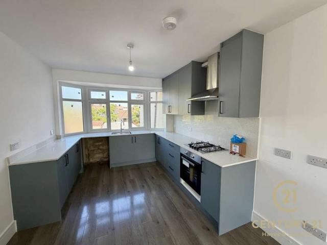 Maisonette for rent in London Borough of Ealing, Greenford