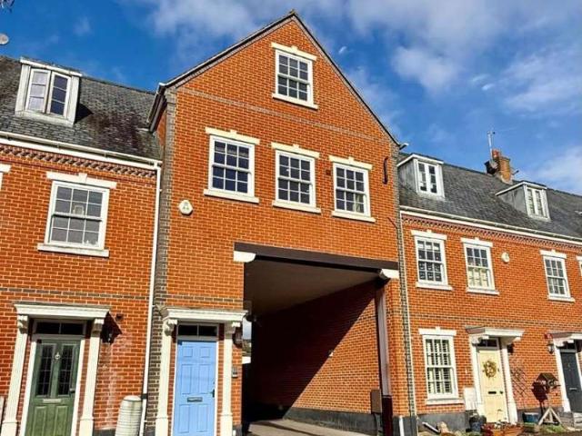 Maisonette for sale in Blandford Forum