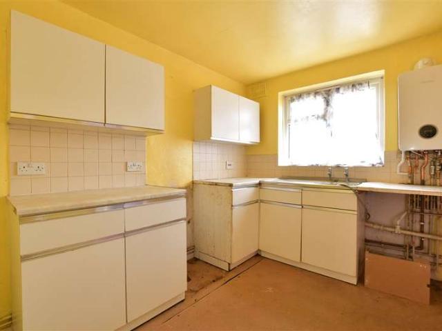 Maisonette for sale in Hornchurch, Greater London