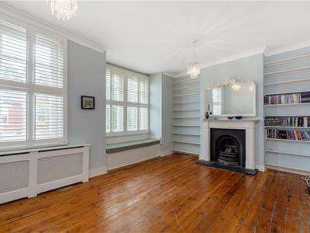 Maisonette for sale in West Norwood, Greater London