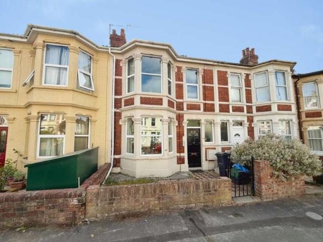 Maisonette for sale in Feckenham, City Of Bristol