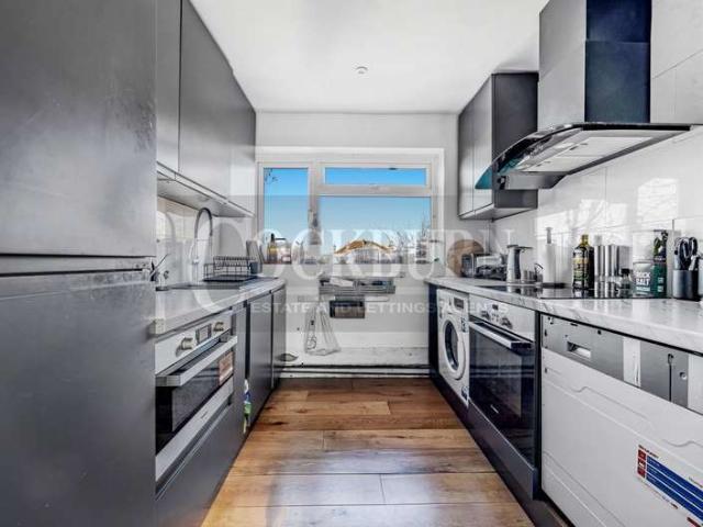 Maisonette for rent in Mottingham, Greater London