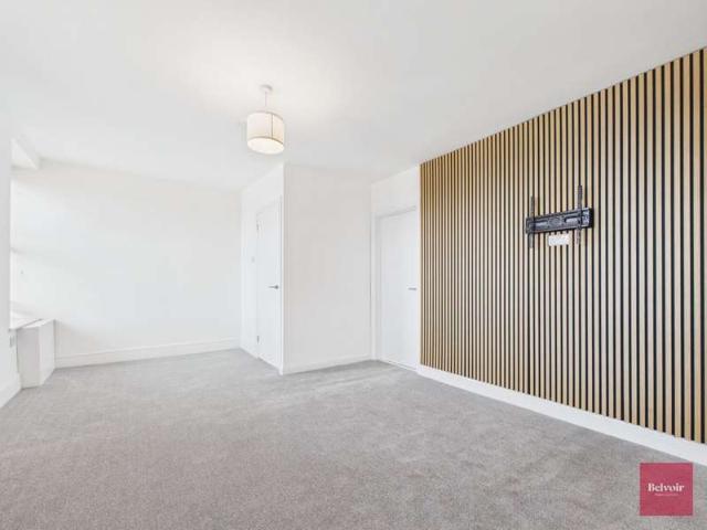 Maisonette for rent in Gowerton, Wales