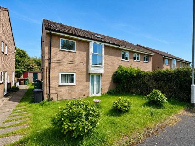 Maisonette for sale in Mount Wise