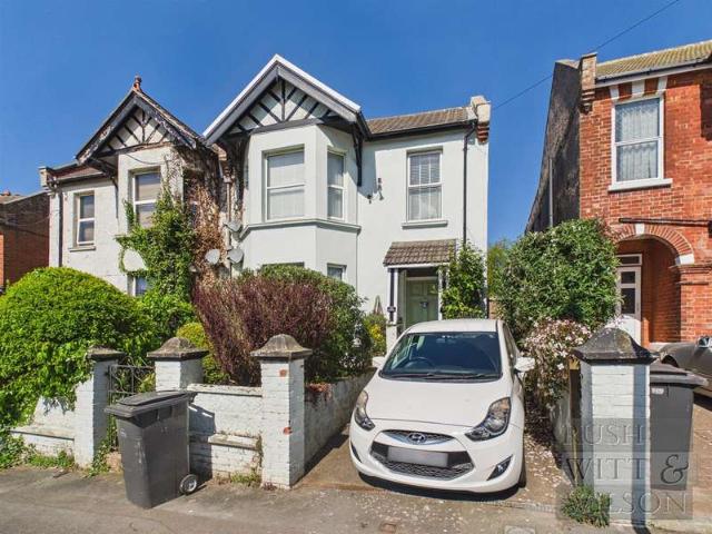Maisonette for sale in High Wickham, Guestling Green