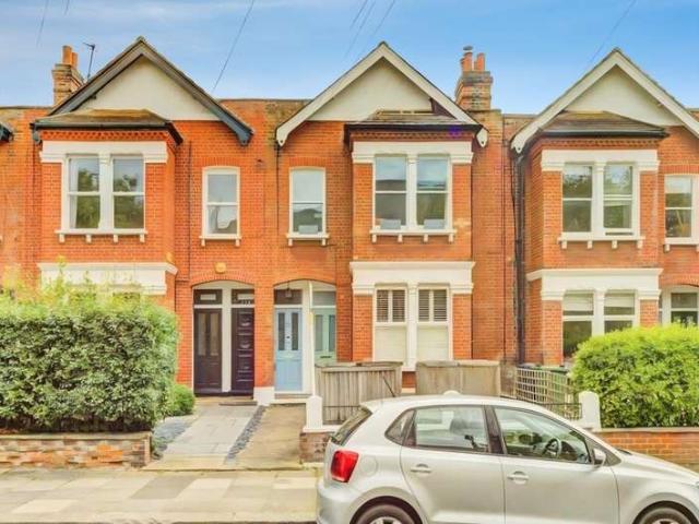 Maisonette for sale in Streatham Hill, Greater London