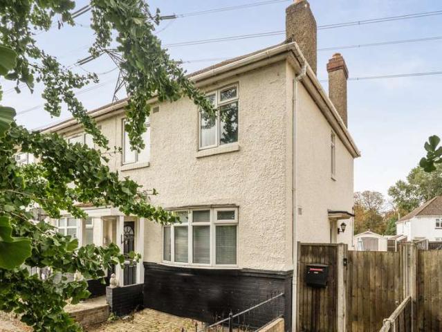 Maisonette for sale in London Borough of Merton, Greater London