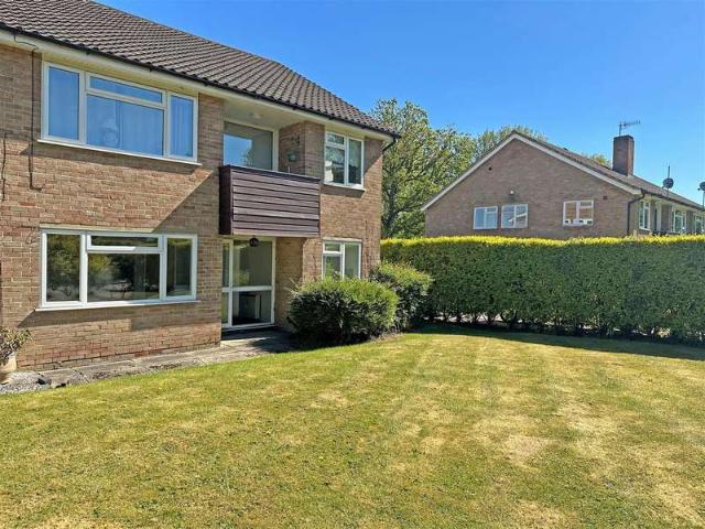 Maisonette for sale in Red Hill, Surrey