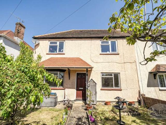 Maisonette for sale in Westborough
