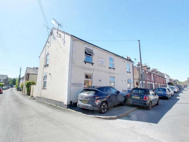 Maisonette for sale in Pouchen End, Hertfordshire