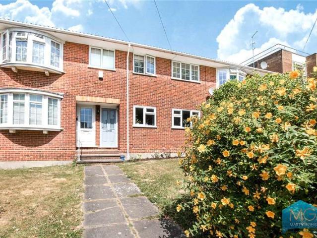 Maisonette for sale in High Barnet, Greater London