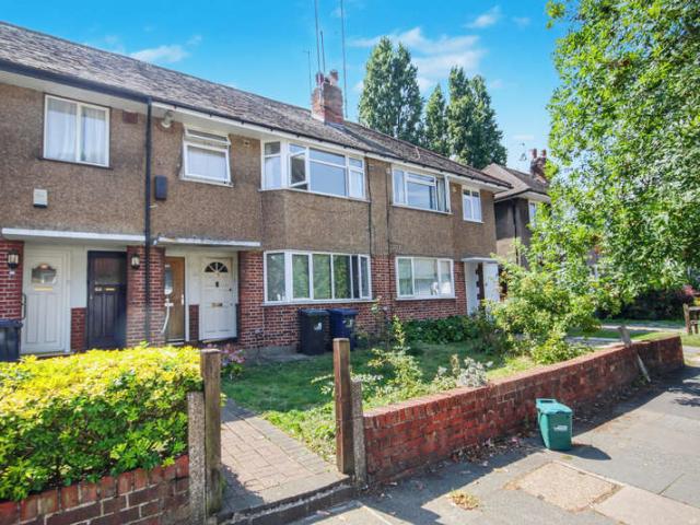 Maisonette for sale in London Borough of Ealing, Park Royal