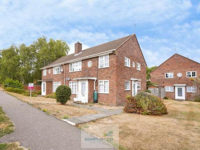 Maisonette for sale in Fretherne, Hertfordshire
