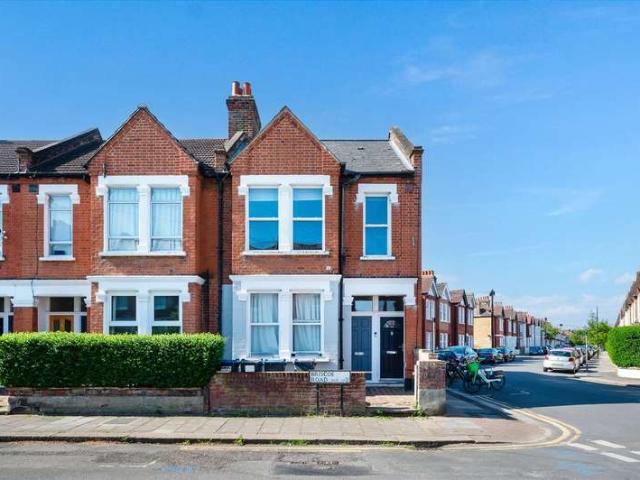Maisonette for sale in London Borough of Merton, Collier's Wood