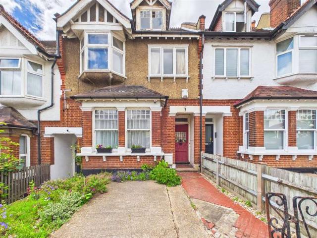 Maisonette for sale in London Borough of Croydon, Greater London