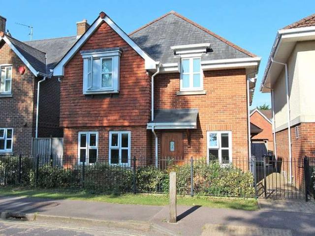 Maisonette for sale in Ashurst Bridge, Hampshire
