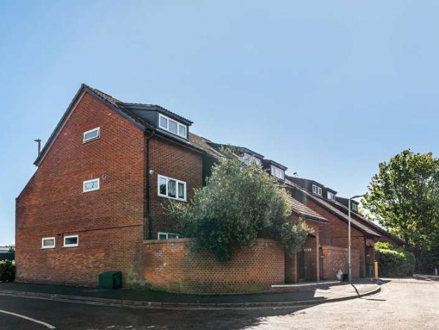 Maisonette for sale in Greater London